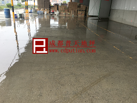 工厂水泥路面起砂破烂处理方法6