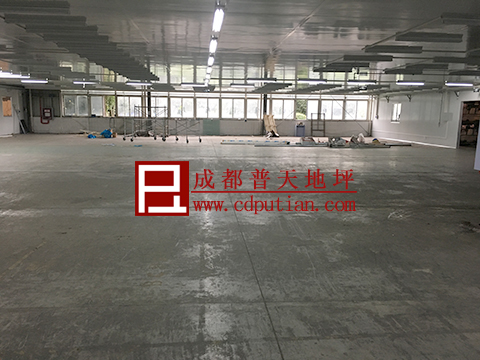 成都汽车玻璃厂固化剂地坪施工前